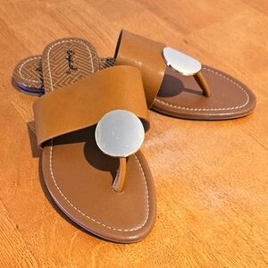 NWT'S - QUPID - Bellini - Cognac Brown Slip-on Flat Sandals w/Gold Accent